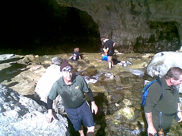 4wd_trips/2011-02-19_Cave_Stream/11.jpg