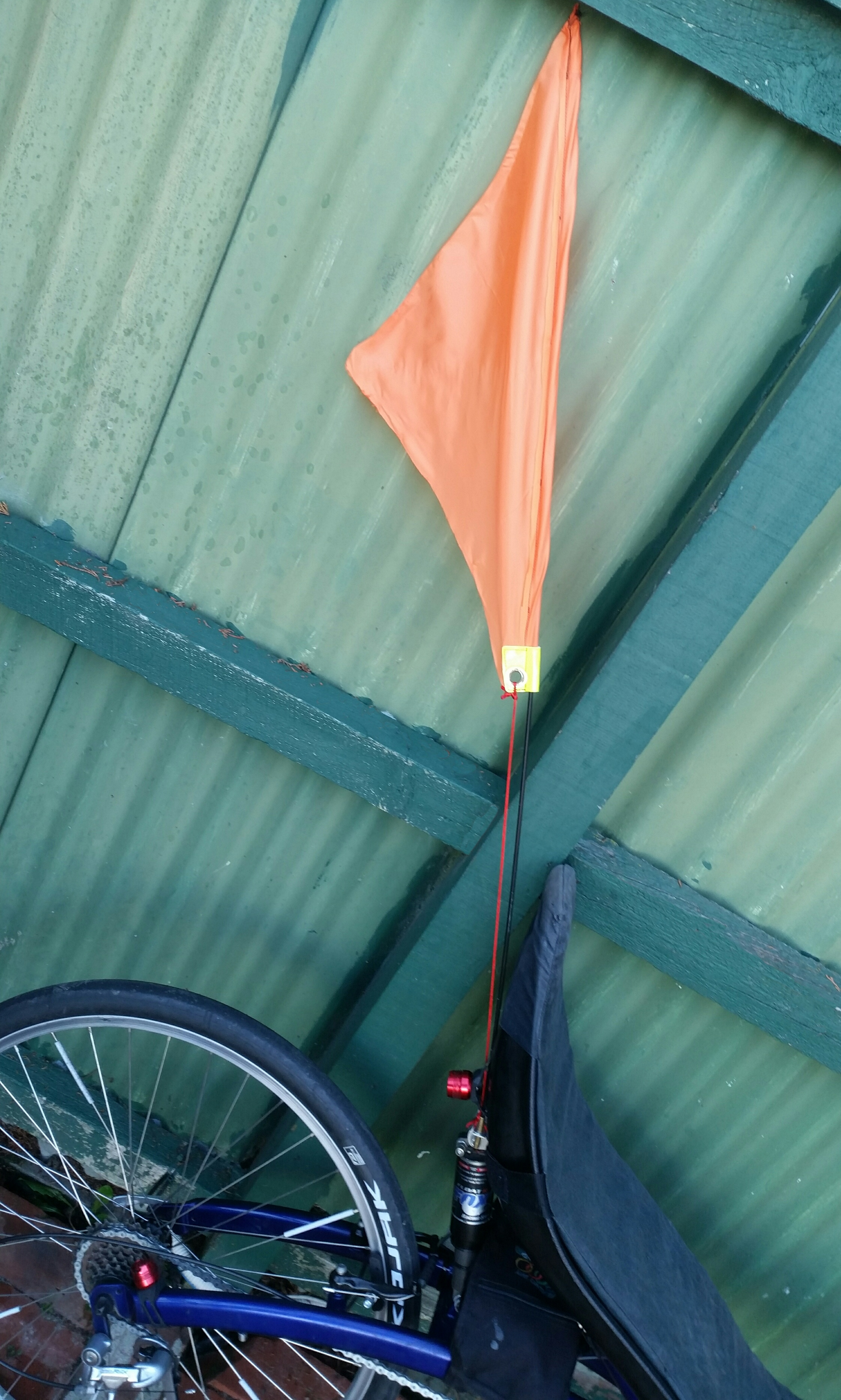 bikes/m5/20180520_chopper_flag.jpg
