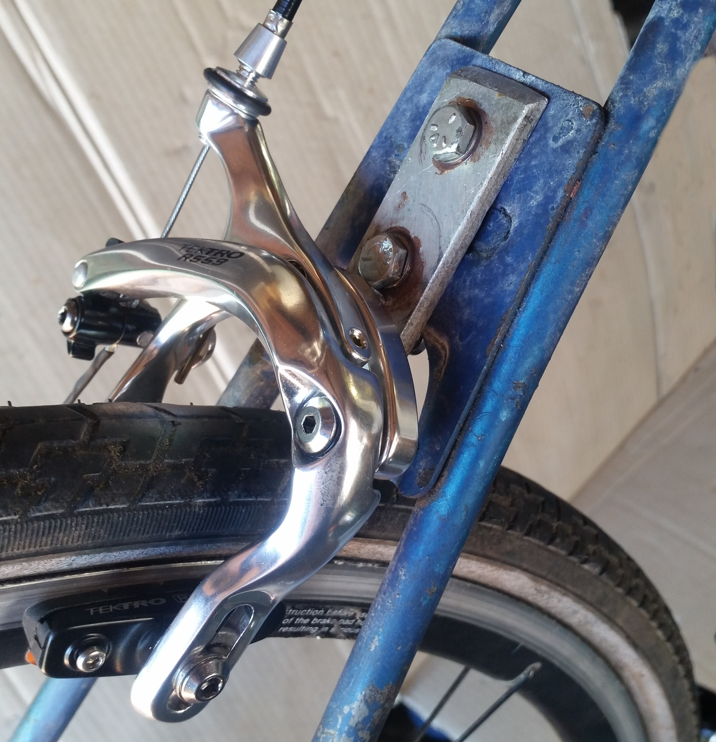 bikes/raleigh_arena/rear-brake-mount/20180120_123327.jpg