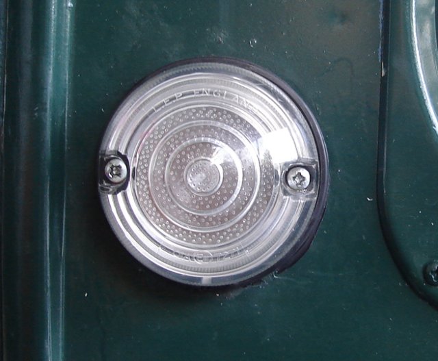 landrover/2006_10_03-sidelights/sidelight-after1.jpg