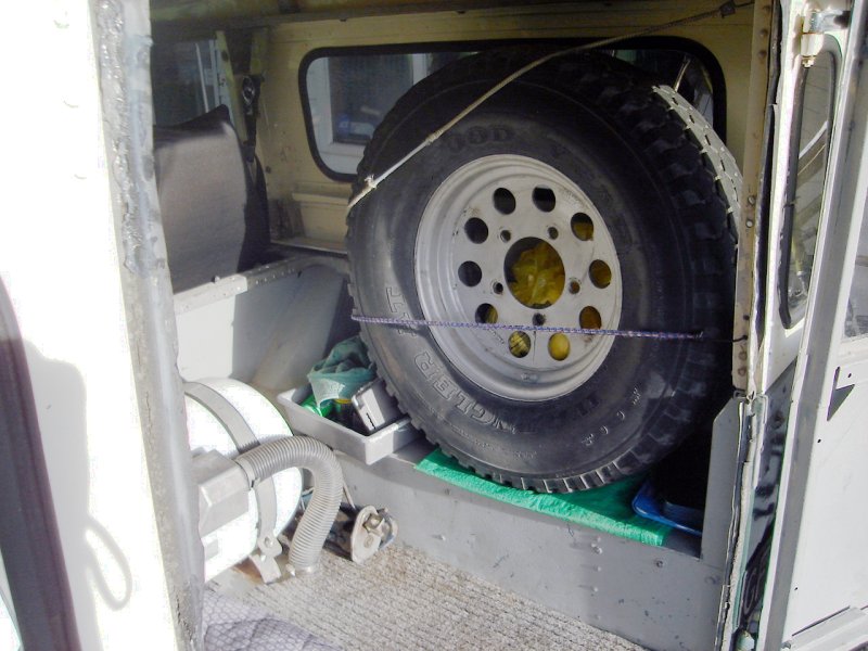 landrover/2006_10_12-Stuff/wheel.jpg