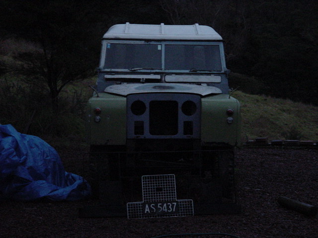 nzlro/Ivanz_Landrover_Photos/landyfront.jpg